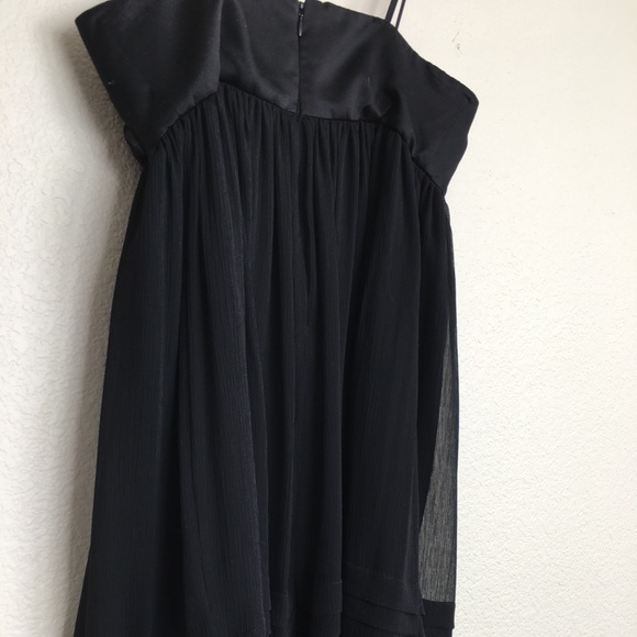 BCBG Paris Cocktail Mini Empire Waist Black Layered Rosette Bust Strapless Sz. 4 - Picture 4 of 8